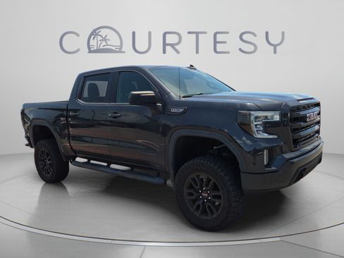 Used 2020 GMC Sierra 1500 Elevation w/ Elevation Value Package RWD image 3