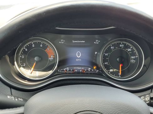 Used 2020 Jeep Cherokee Trailhawk w/ Cold Weather Group AWD/4WD image 12