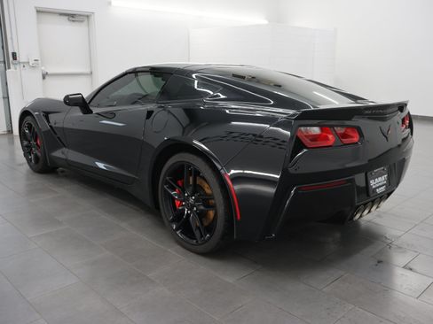 Used 2016 Chevrolet Corvette Stingray Coupe w/ Carbon Flash Badge Package RWD image 6