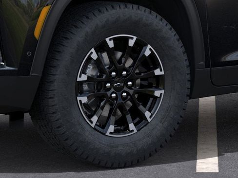 New 2026 Chevrolet Traverse Z71 w/ Enhanced Driving Package image 9