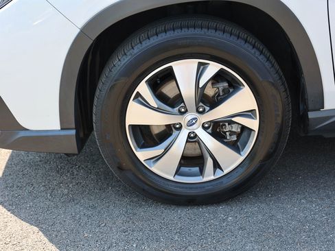 Used 2023 Subaru Ascent Premium w/ Convenience Package AWD/4WD image 11