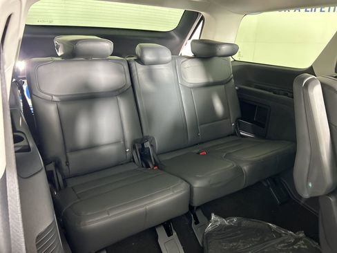 New 2026 Ford Expedition Active image 33