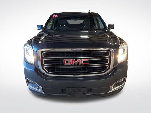 Used 2019 GMC Yukon XL SLT w/ Open Road Package AWD/4WD image 9