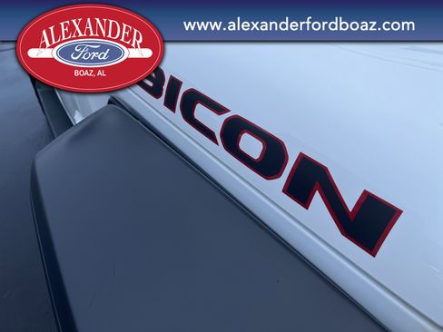 Used 2018 Jeep Wrangler Unlimited Rubicon w/ Cold Weather Group image 7