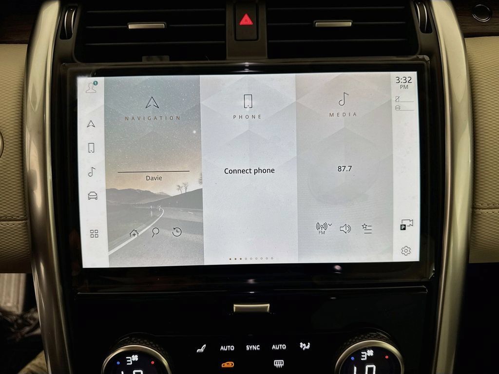 New 2026 Land Rover Discovery Dynamic SE AWD/4WD image 15