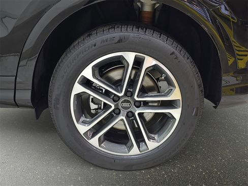 New 2025 Audi Q5 2.0T Premium image 31