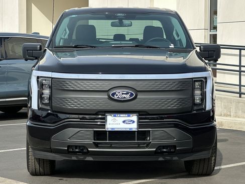 New 2025 Ford F150 Lightning XLT image 8