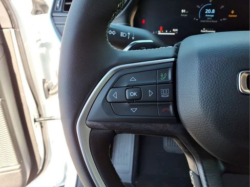New 2026 Jeep Grand Cherokee L 4WD image 21