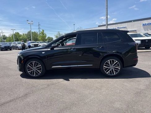 Used 2025 Cadillac XT6 Sport w/ LPO, Floor Liner Package AWD/4WD image 15