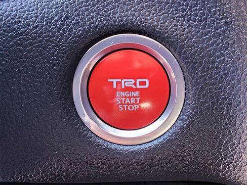 Used 2023 Toyota Tundra Limited image 29