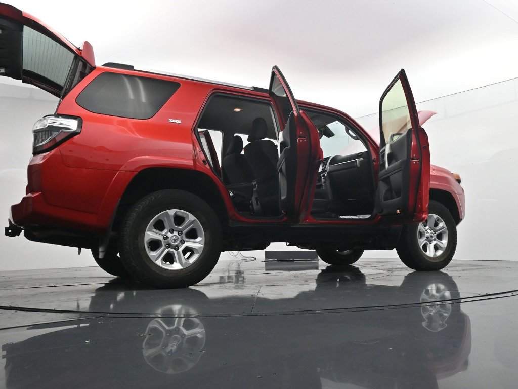 Used 2024 Toyota 4Runner SR5 AWD/4WD image 42