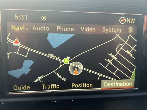 Used 2011 Mercedes-Benz E 350 4MATIC Sedan image 17