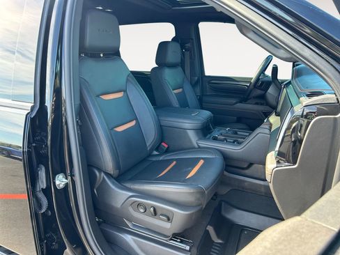 Used 2025 GMC Sierra 2500 AT4 w/ AT4 Premium Plus Package AWD/4WD image 10