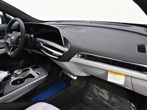 New 2025 Cadillac Lyriq Sport image 15