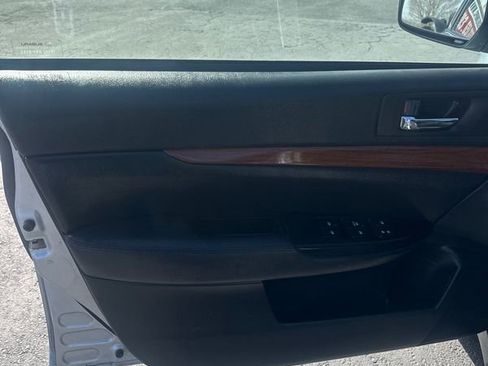 Used 2013 Subaru Outback 3.6R Limited image 21