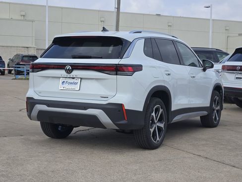 New 2026 Volkswagen Tiguan SE image 4