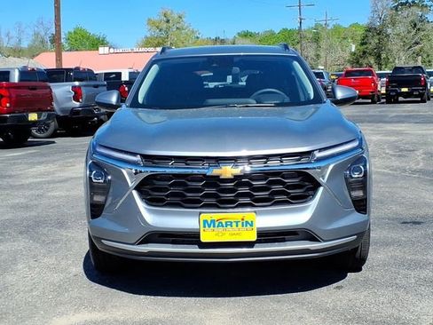 New 2026 Chevrolet Trax LT image 2