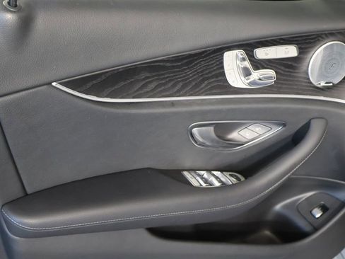Used 2017 Mercedes-Benz E 300 4MATIC image 23