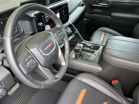 Used 2025 GMC Sierra 1500 AT4 image 10