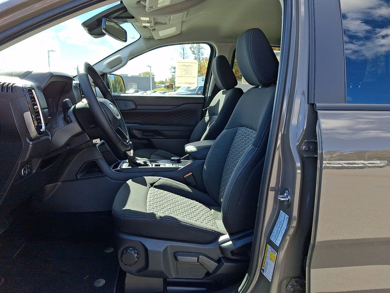 New 2026 Ford Ranger XLT w/ FX4 Off-Road Package AWD/4WD image 9