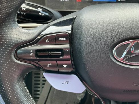 Used 2022 Hyundai Elantra N FWD image 28