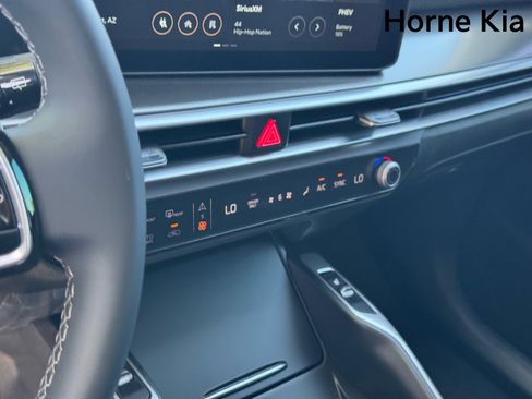 New 2025 Kia Sorento EX w/ EX Panoramic Sunroof Package image 12