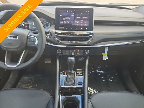 Certified 2025 Jeep Compass Limited w/ Sun & Sound Group AWD/4WD image 10