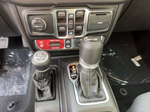 New 2026 Jeep Wrangler Rubicon image 17