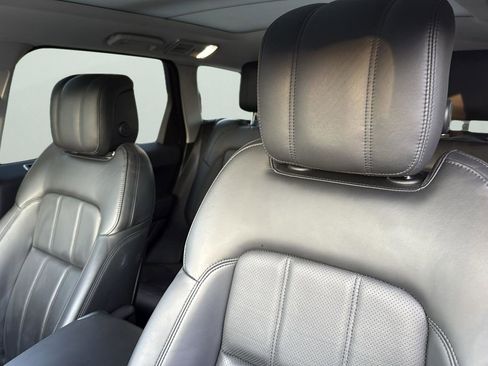 Used 2020 Land Rover Range Rover Sport HSE image 10