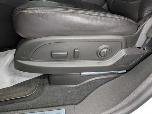 Used 2017 Chevrolet Traverse Premier AWD/4WD image 40