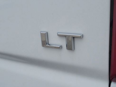 Used 2020 Chevrolet Silverado 3500 LT AWD/4WD image 7