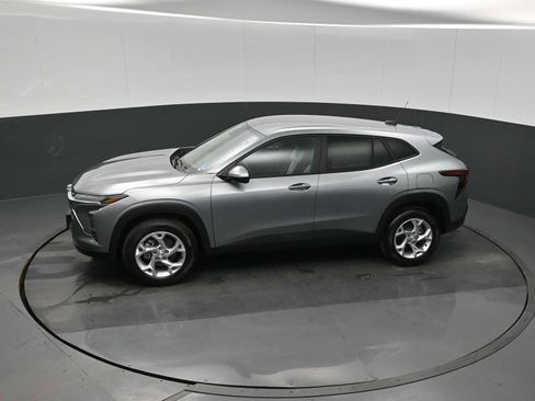 New 2026 Chevrolet Trax LS w/ LS Convenience Package image 23