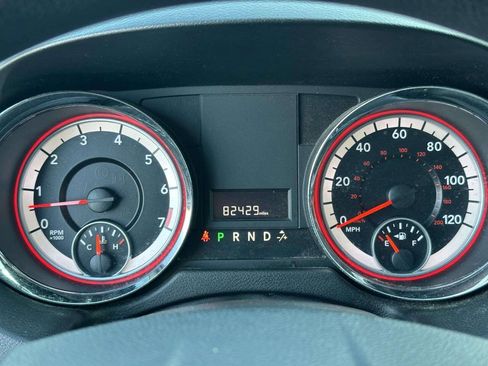 Used 2013 Dodge Grand Caravan SXT FWD image 29