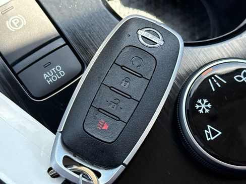 Certified 2023 Nissan Rogue SV AWD/4WD image 35