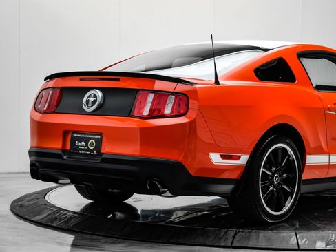 Used 2012 Ford Mustang Boss 302 w/ Boss 302 Accessory Pkg RWD image 17