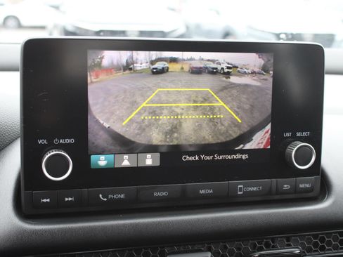 Used 2023 Honda HR-V LX image 12