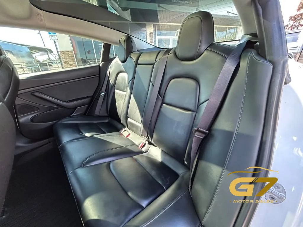 Used 2019 Tesla Model 3 Mid Range RWD image 15