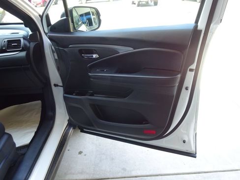 Used 2022 Honda Pilot Sport image 31