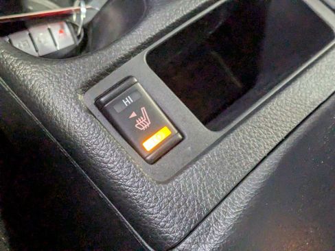 Used 2017 Nissan Rogue SV image 20