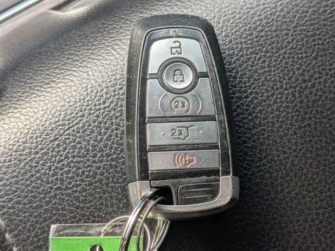 Used 2019 Ford Expedition Limited RWD image 35