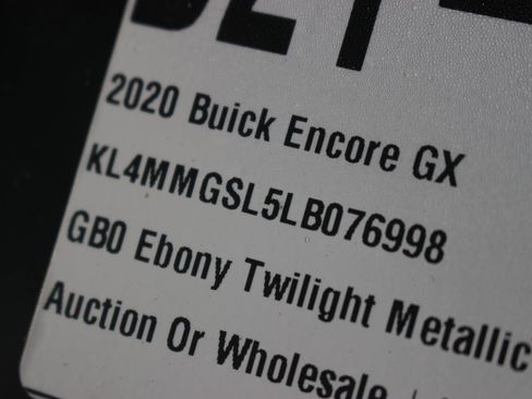 Used 2020 Buick Encore GX Essence w/ Experience Buick Package image 39