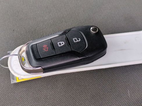 Used 2022 Ford F250 XL w/ STX Appearance Package image 33