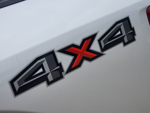 Used 2018 Ford F150 Platinum image 14