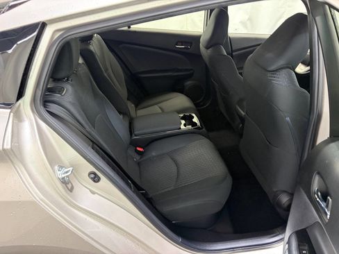 Used 2017 Toyota Prius Prime Premium image 35