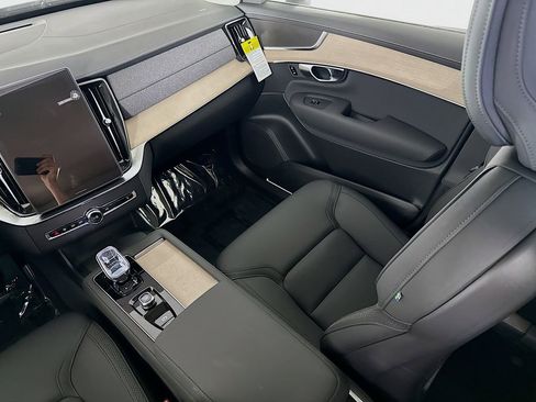 New 2026 Volvo XC90 B6 Plus w/ Protection Package AWD/4WD image 24
