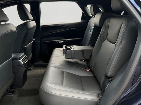 Used 2024 Lexus RX 350 Premium w/ Accessory Package (Z1) AWD/4WD image 11