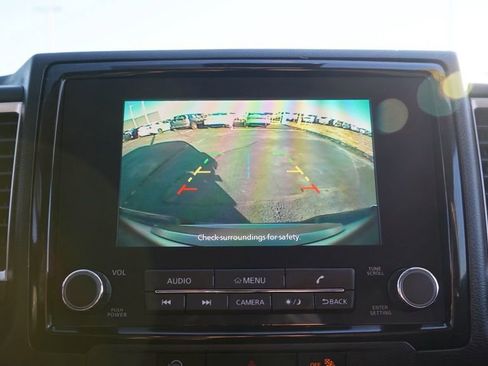 Used 2024 Nissan Frontier SV w/ Technology Package image 34