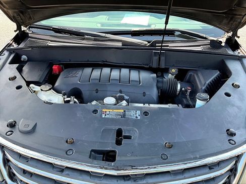 Used 2013 Chevrolet Traverse LTZ FWD image 30