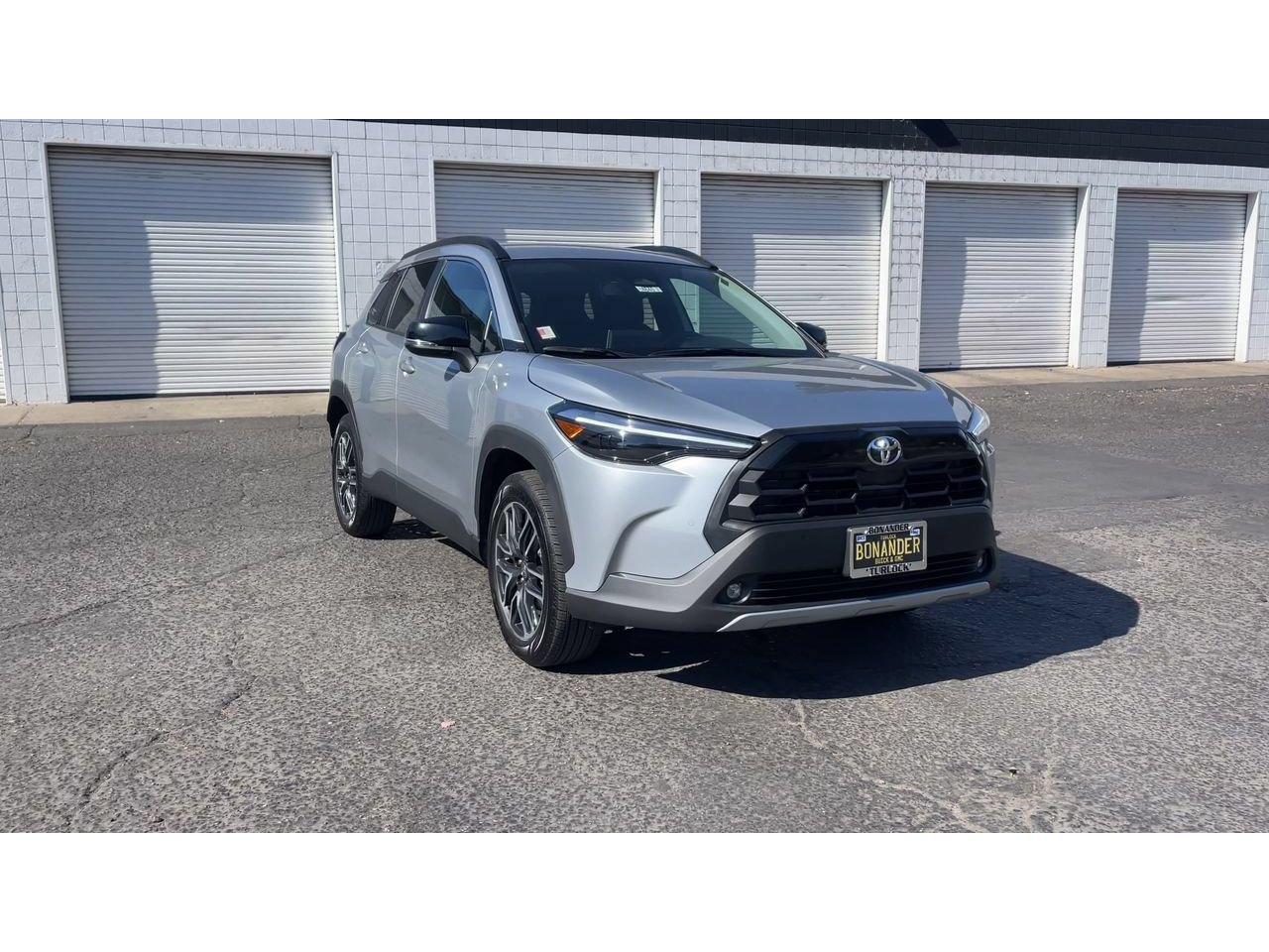 Used 2026 Toyota Corolla Cross XLE AWD/4WD image 5