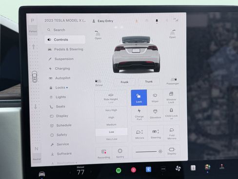 Used 2023 Tesla Model X image 70